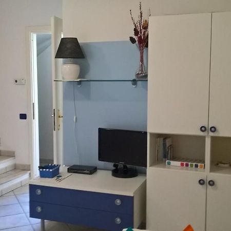 Villa La Casa nel Borgo Chia Esterno foto