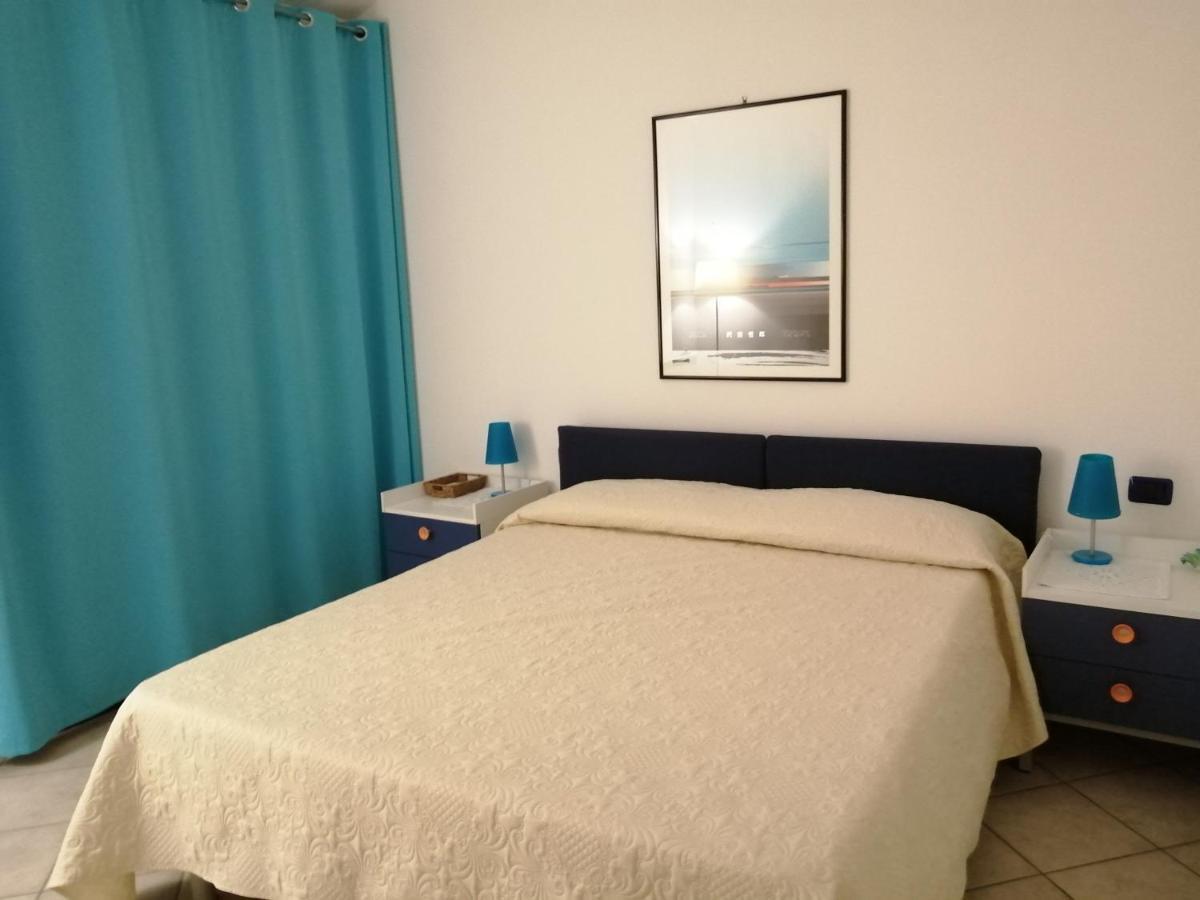 Villa La Casa nel Borgo Chia Esterno foto